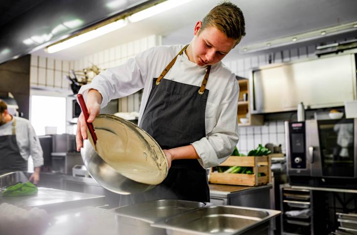 Auszubildender im Bergdorf LiebesGrün