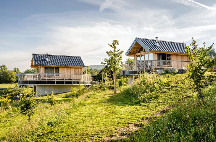 Außenansicht Nester mit Wiesen im Sauerland